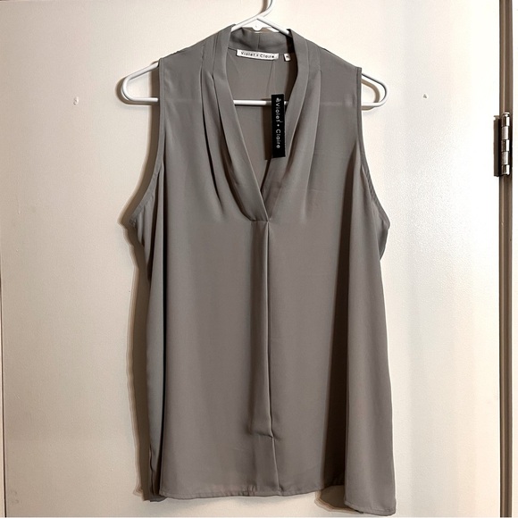 Violet & Claire Tops - NWT Violet & Claire Sleeveless Dress Casual Lightweight Wrinkle free Top XL